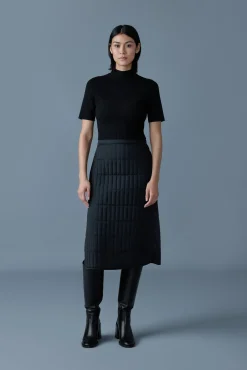 ANJA Vertical quilted down midi skirt