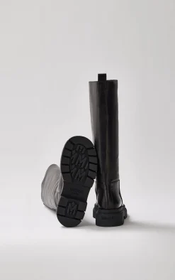 COMMANDER shearling-lined lug sole (R) Leather boot for women