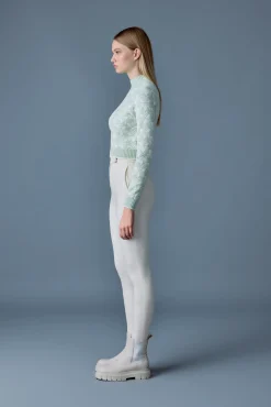 LAN-SF Snowflake Jacquard knit top