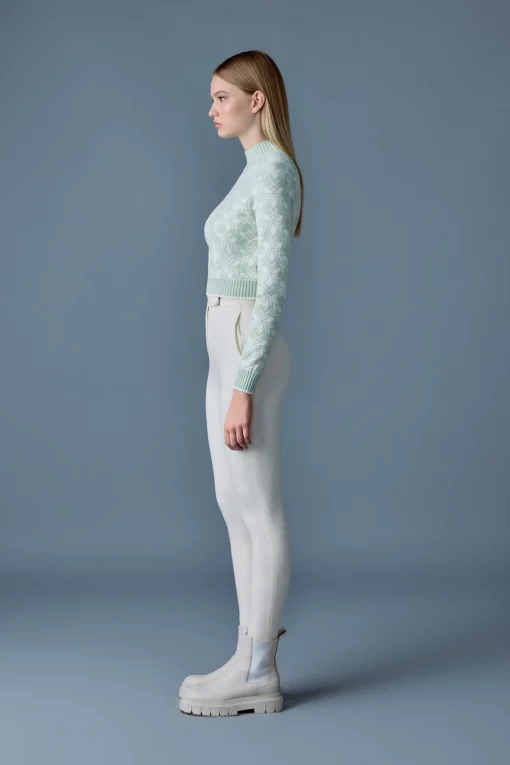 LAN-SF Snowflake Jacquard knit top