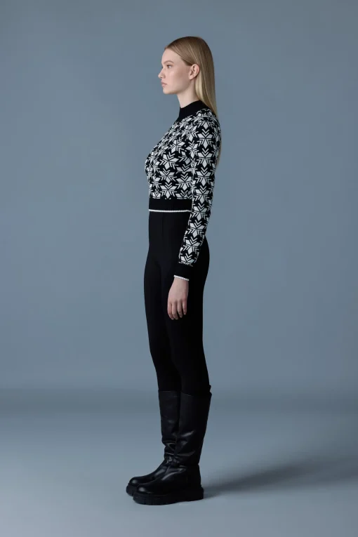 LAN-SF Snowflake Jacquard knit top