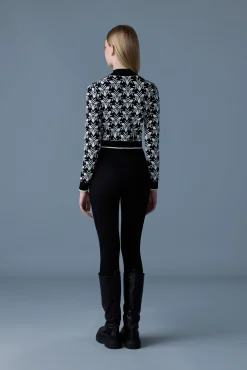 LAN-SF Snowflake Jacquard knit top
