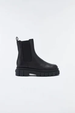 STORM shearling-lined (R) Leather Chelsea boot for women