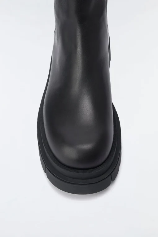 STORM unlined lug sole (R) Leather Chelsea boot for women