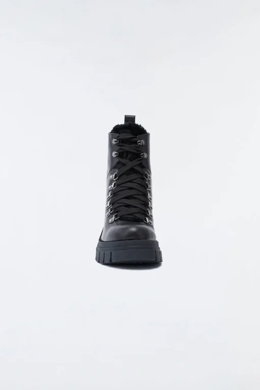 SUMMIT shearling-lined lamb leather ankle boot for women