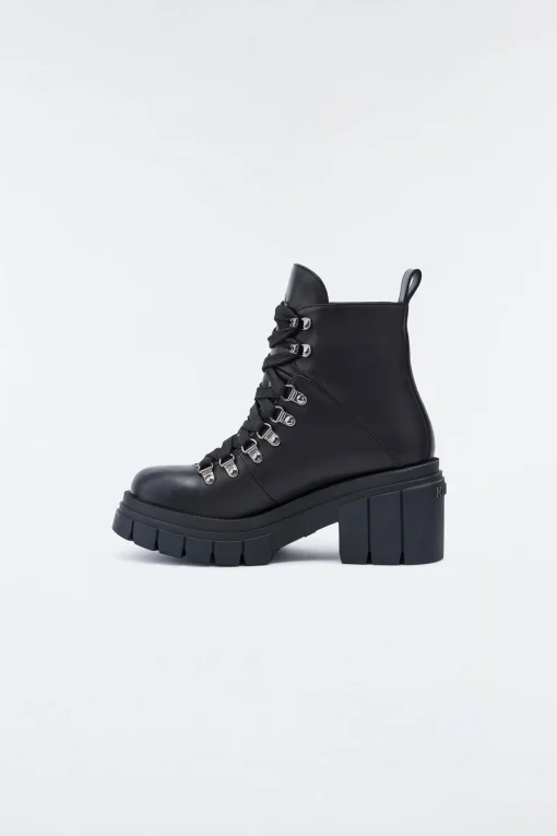 SUMMIT unlined (R) Leather ankle boot for women
