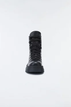 SUMMIT unlined (R) Leather ankle boot for women