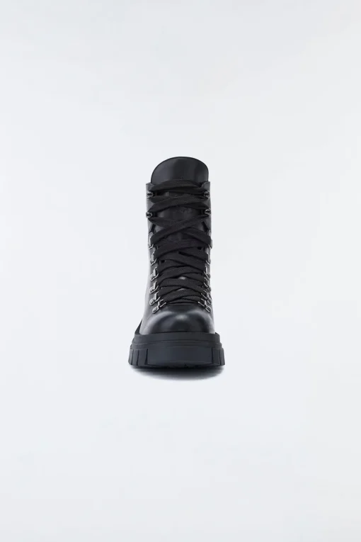 SUMMIT unlined (R) Leather ankle boot for women