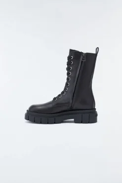 WARRIOR unlined lug sole (R) Leather combat boot for men