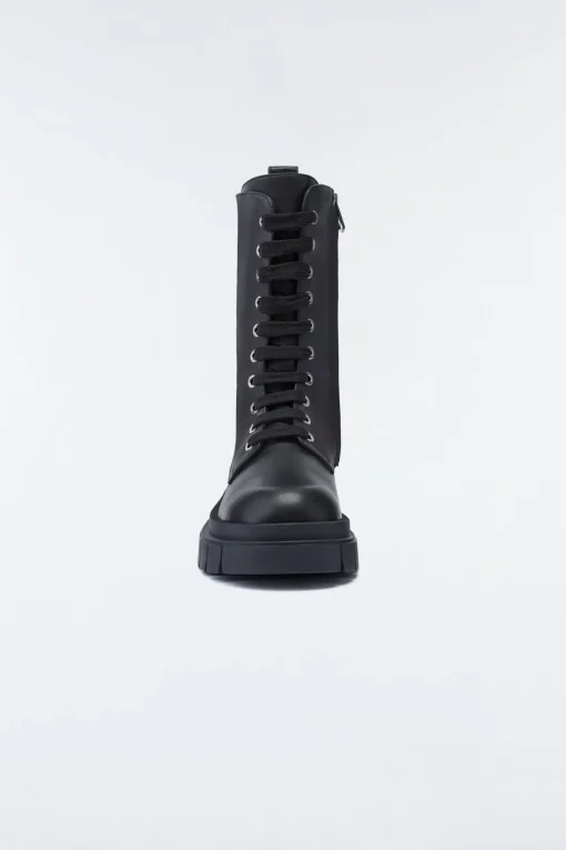 WARRIOR unlined lug sole (R) Leather combat boot for men